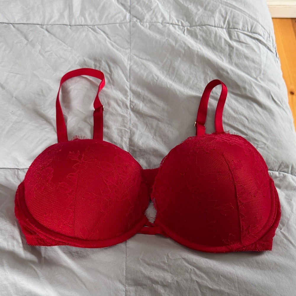 Victoria's Secret Red Lace Push-Up Bra with Adjustable Straps